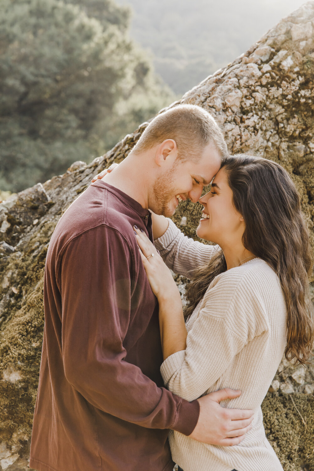 PERRUCCIPHOTO_FALL_WINERY_ENGAGEMENT_03.jpg