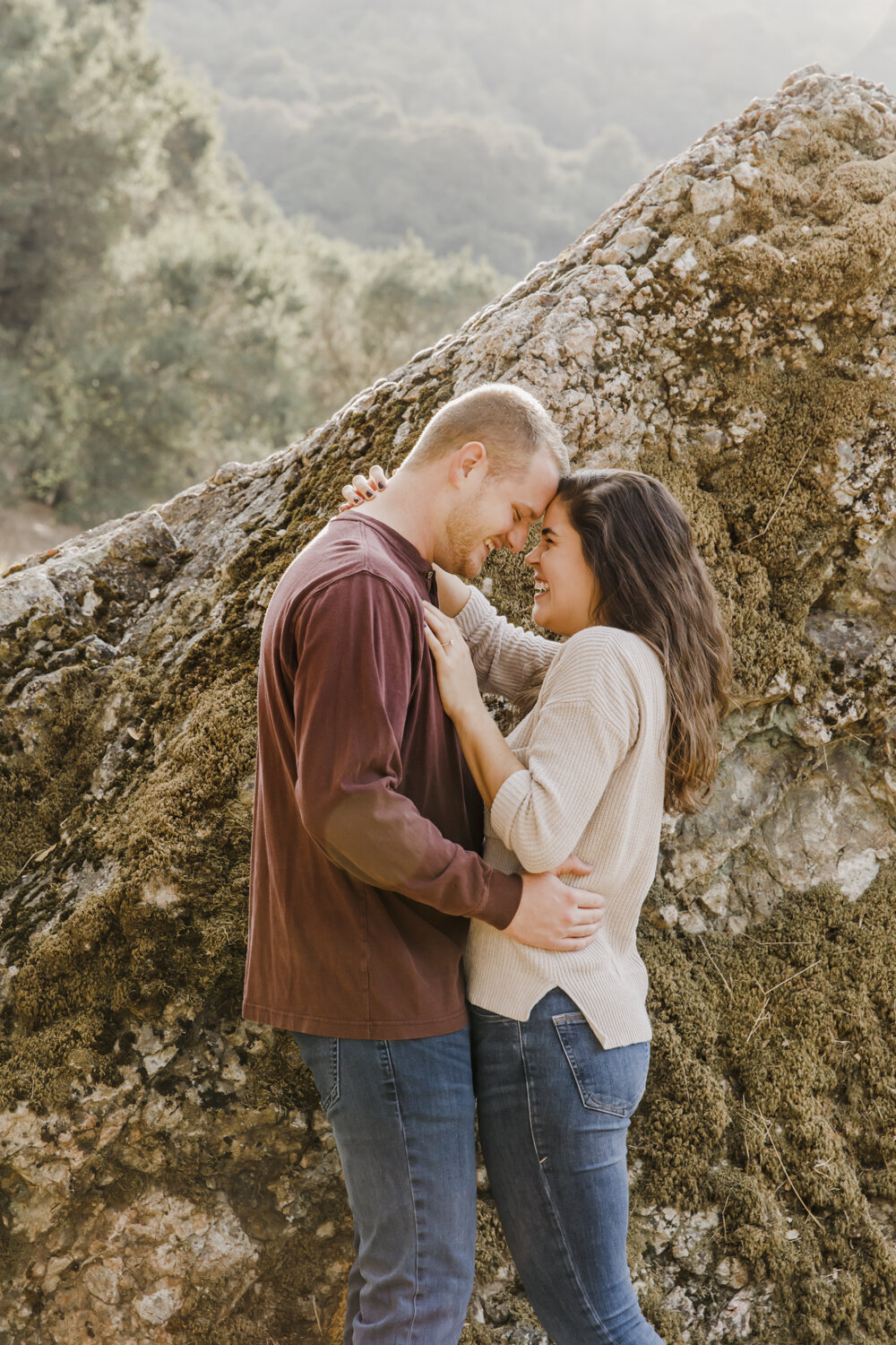 PERRUCCIPHOTO_FALL_WINERY_ENGAGEMENT_04.jpg