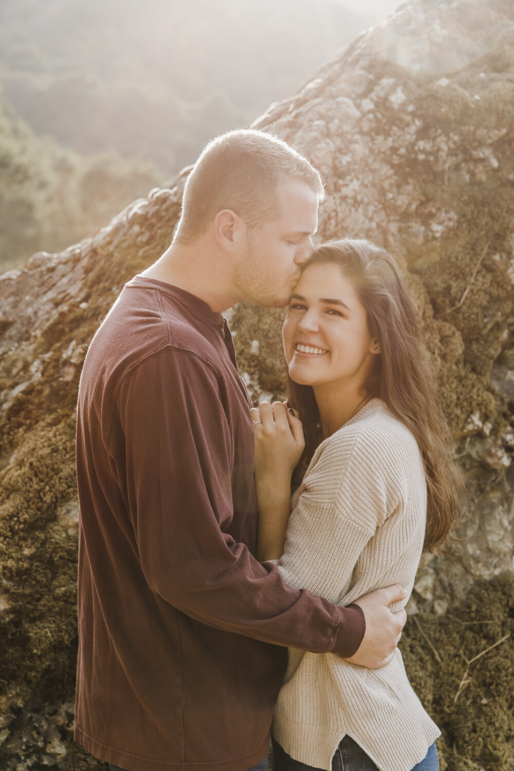 PERRUCCIPHOTO_FALL_WINERY_ENGAGEMENT_06.jpg