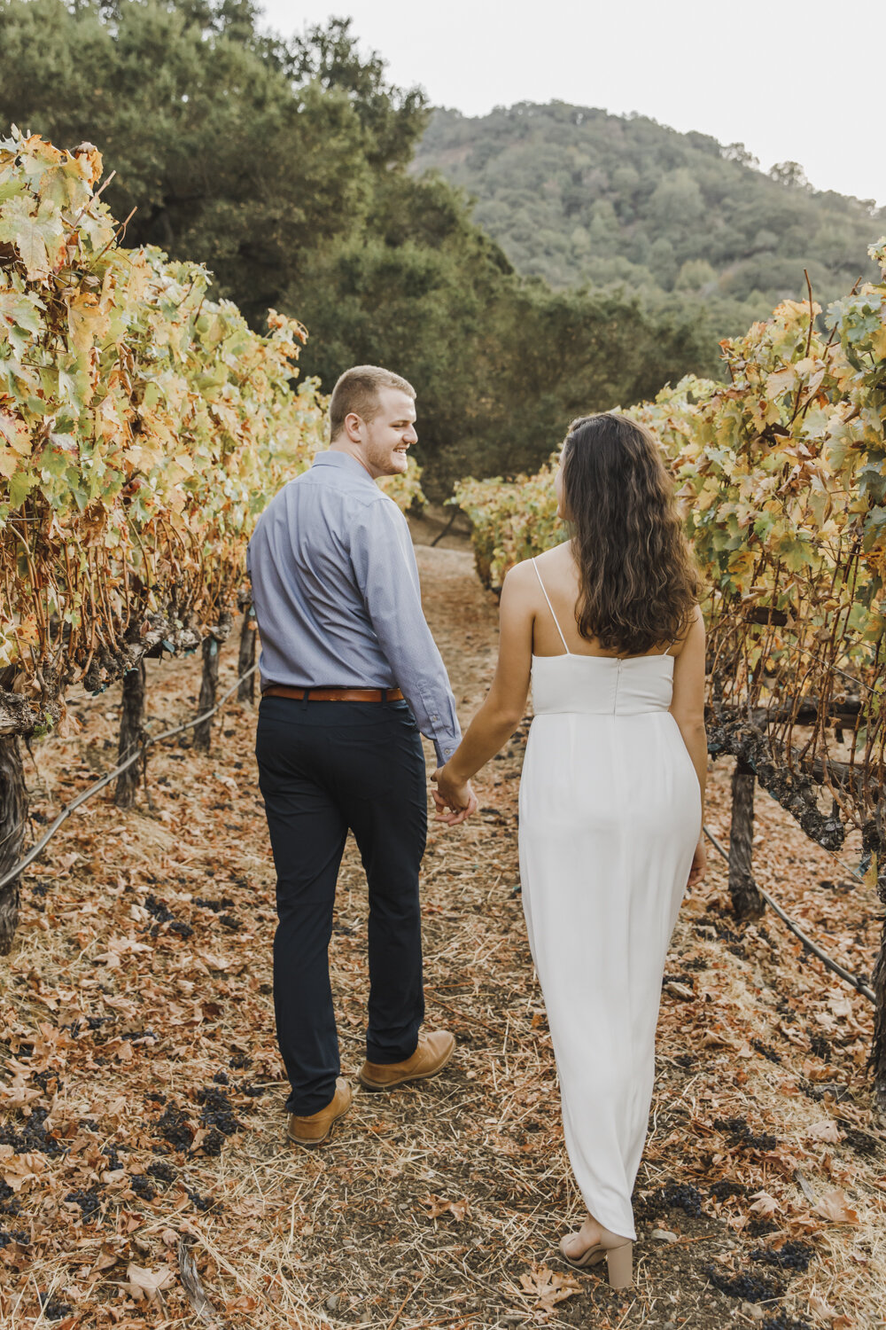 PERRUCCIPHOTO_FALL_WINERY_ENGAGEMENT_102.jpg