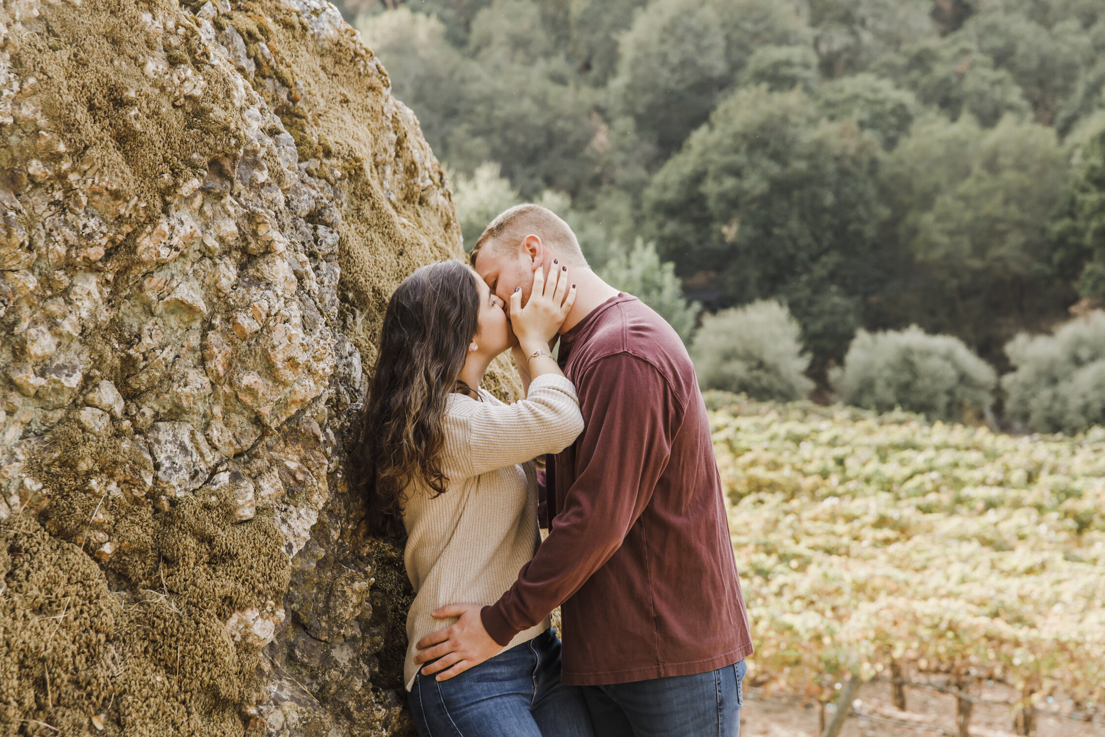 PERRUCCIPHOTO_FALL_WINERY_ENGAGEMENT_12.jpg