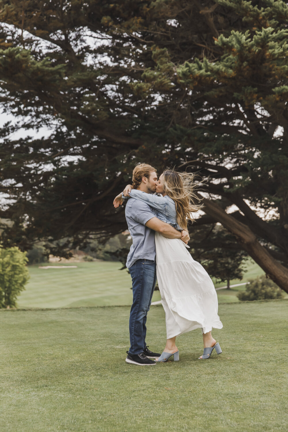 PERRUCCIPHOTO_GOLF_COURSE_ENGAGEMENT_13.jpg