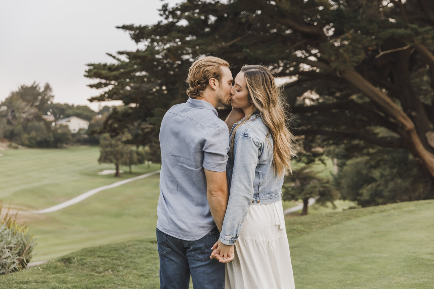 PERRUCCIPHOTO_GOLF_COURSE_ENGAGEMENT_16.jpg