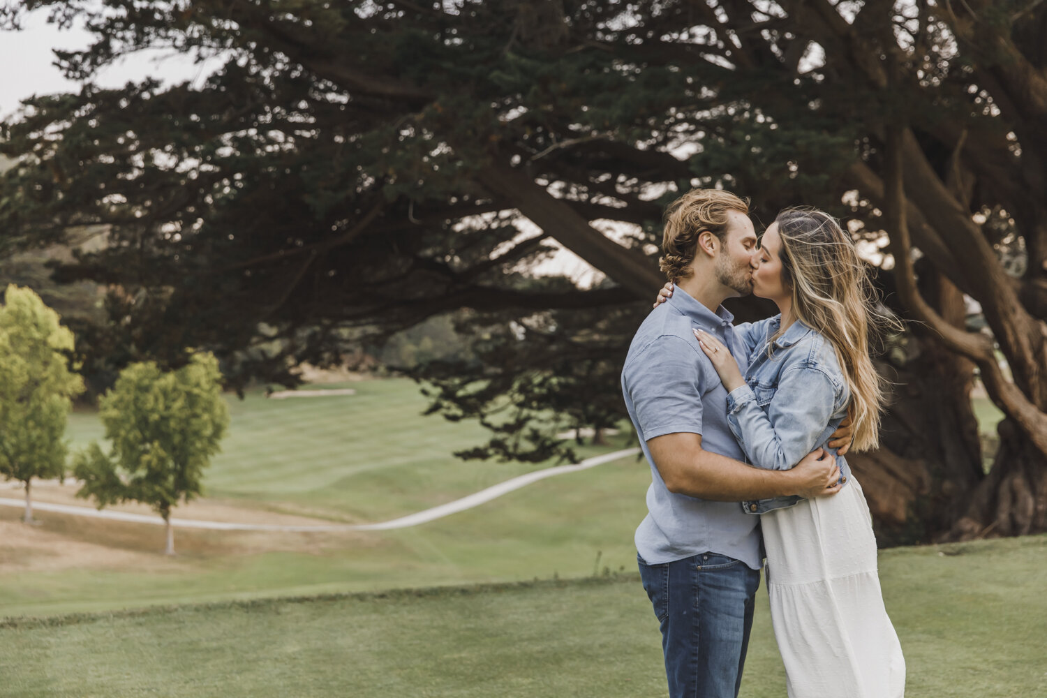PERRUCCIPHOTO_GOLF_COURSE_ENGAGEMENT_9.jpg