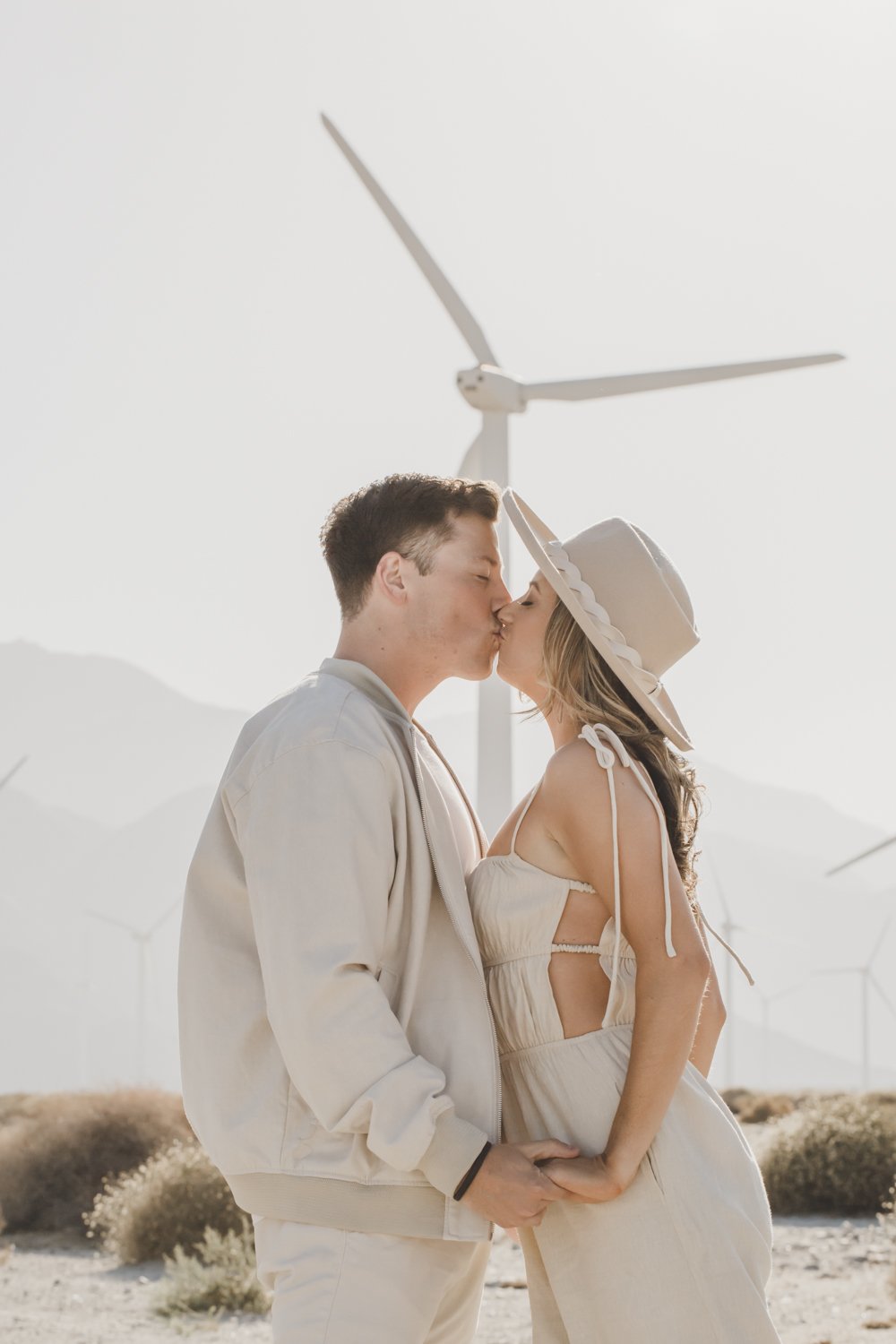 PERRUCCIPHOTO_PALM_SPRINGS_WINDMILLS_ENGAGEMENT_4.jpg
