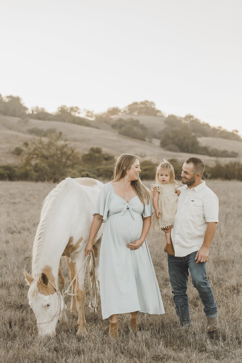 San Jose Maternity Photography Session with a Beautiful Horse