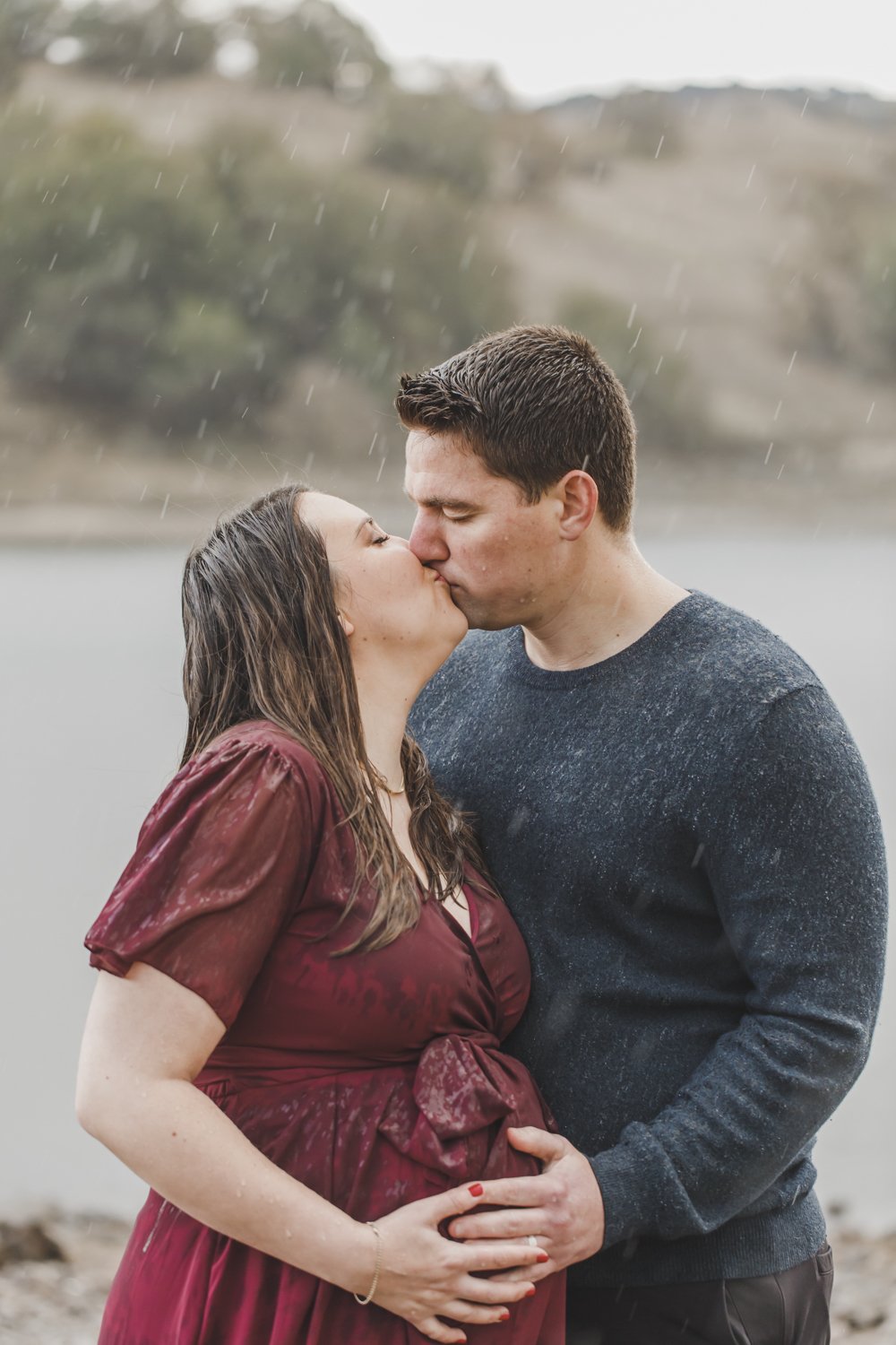 Rainy Day Maternity Session 
