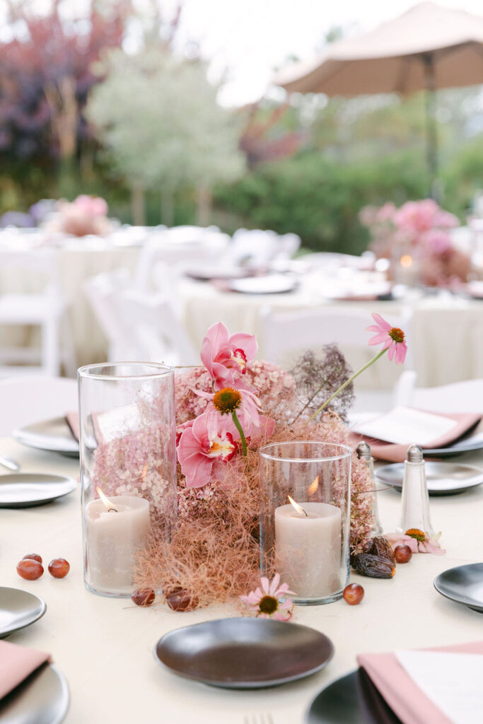 vibrant romantic wedding decor