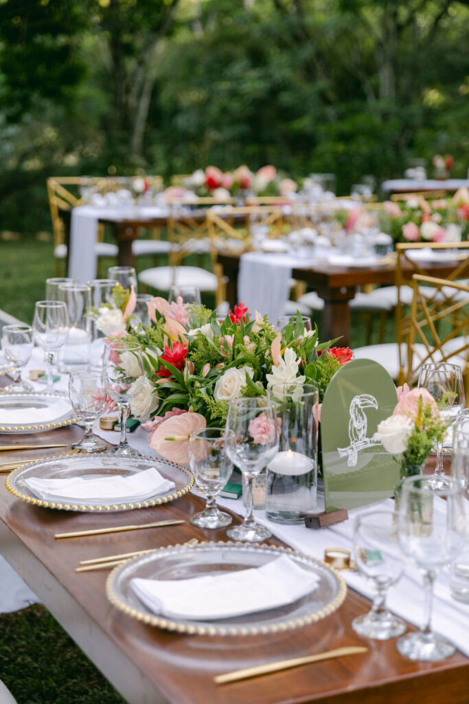 stunning reception tables  decor 