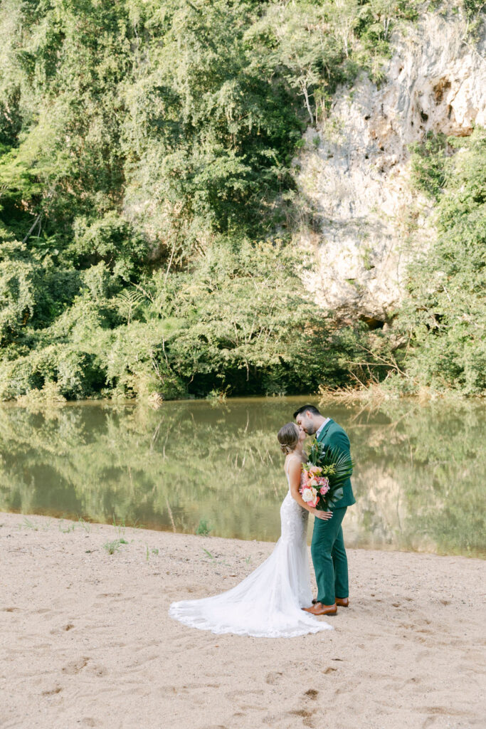 newlyweds kissing 